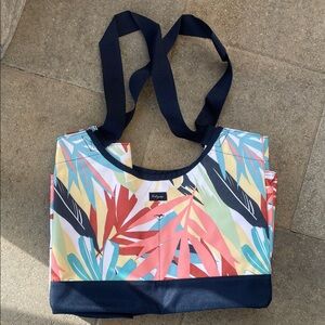 Thirty-One Pick Up & Go Tote Painted Plams